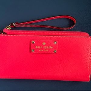 NWT!! 🤩 Kate Spade layton wellesley hotrose wallet/wristlet!! 🤩